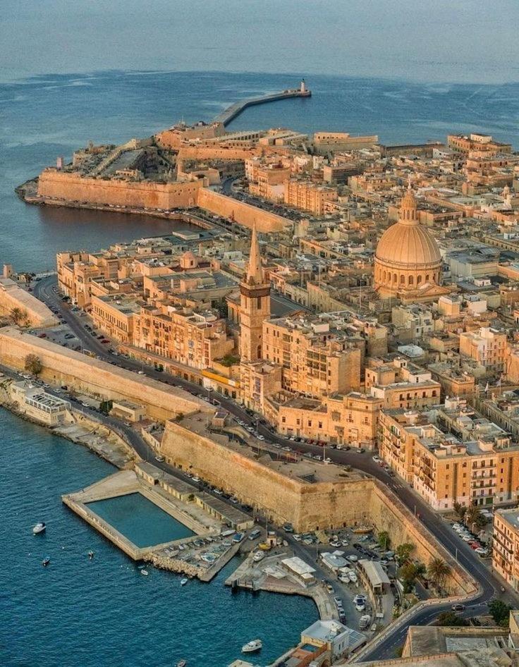 Апартаменты Modern Luxury Apt, A Stone Throw Away To Valletta